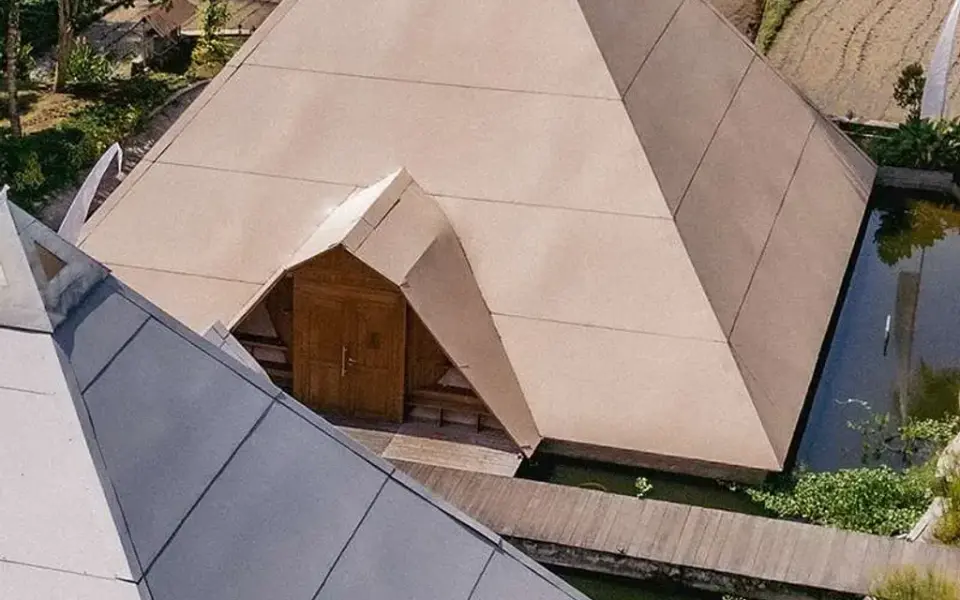 Pyramids of Chi